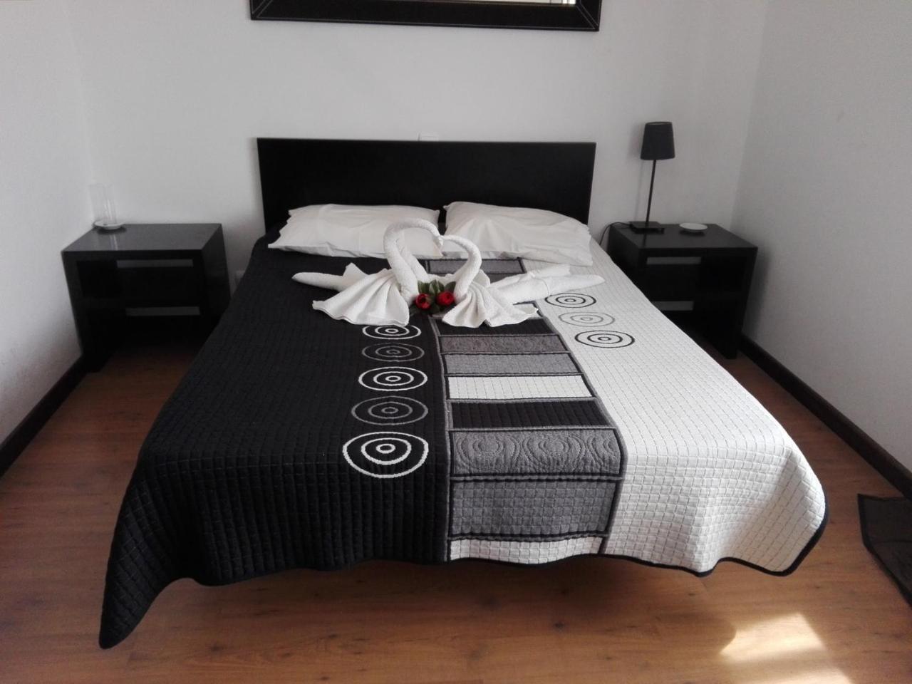 Resedencial Centro Bed & Breakfast Vimioso Exterior photo