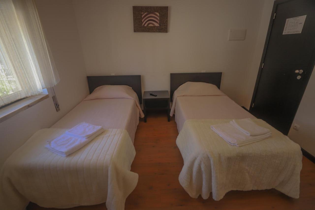 Resedencial Centro Bed & Breakfast Vimioso Exterior photo